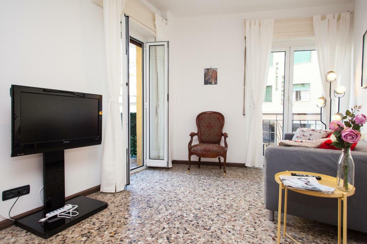 Casa Liberta - Downtown Modern Apartment With Airconditioning Sanremo Eksteriør billede